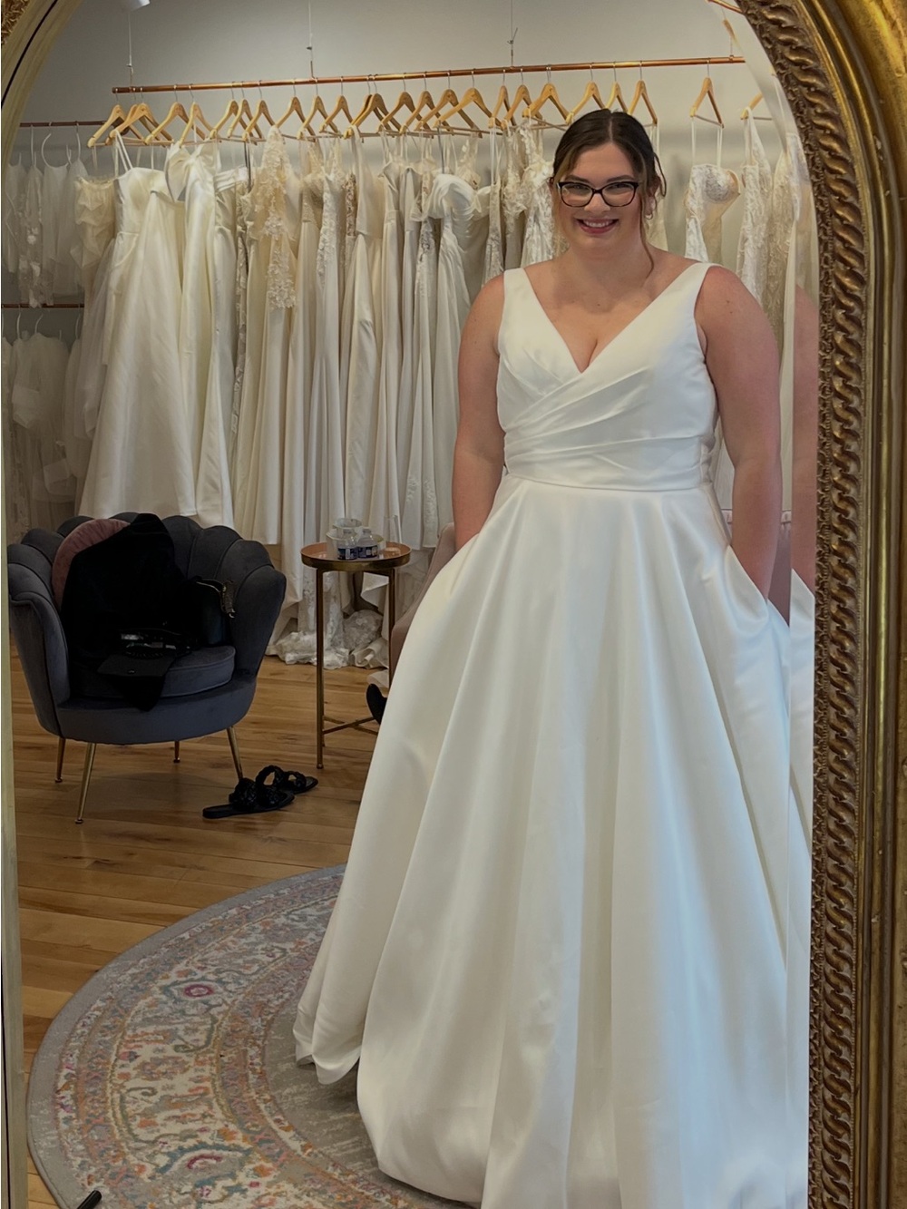Classic White Satin Bridal Gown with V-Neck and Pockets